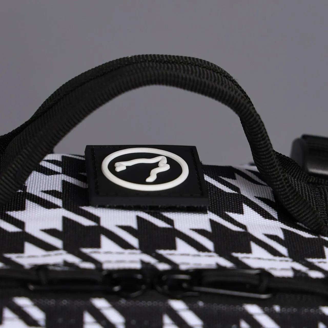 35L Backpack Houndstooth