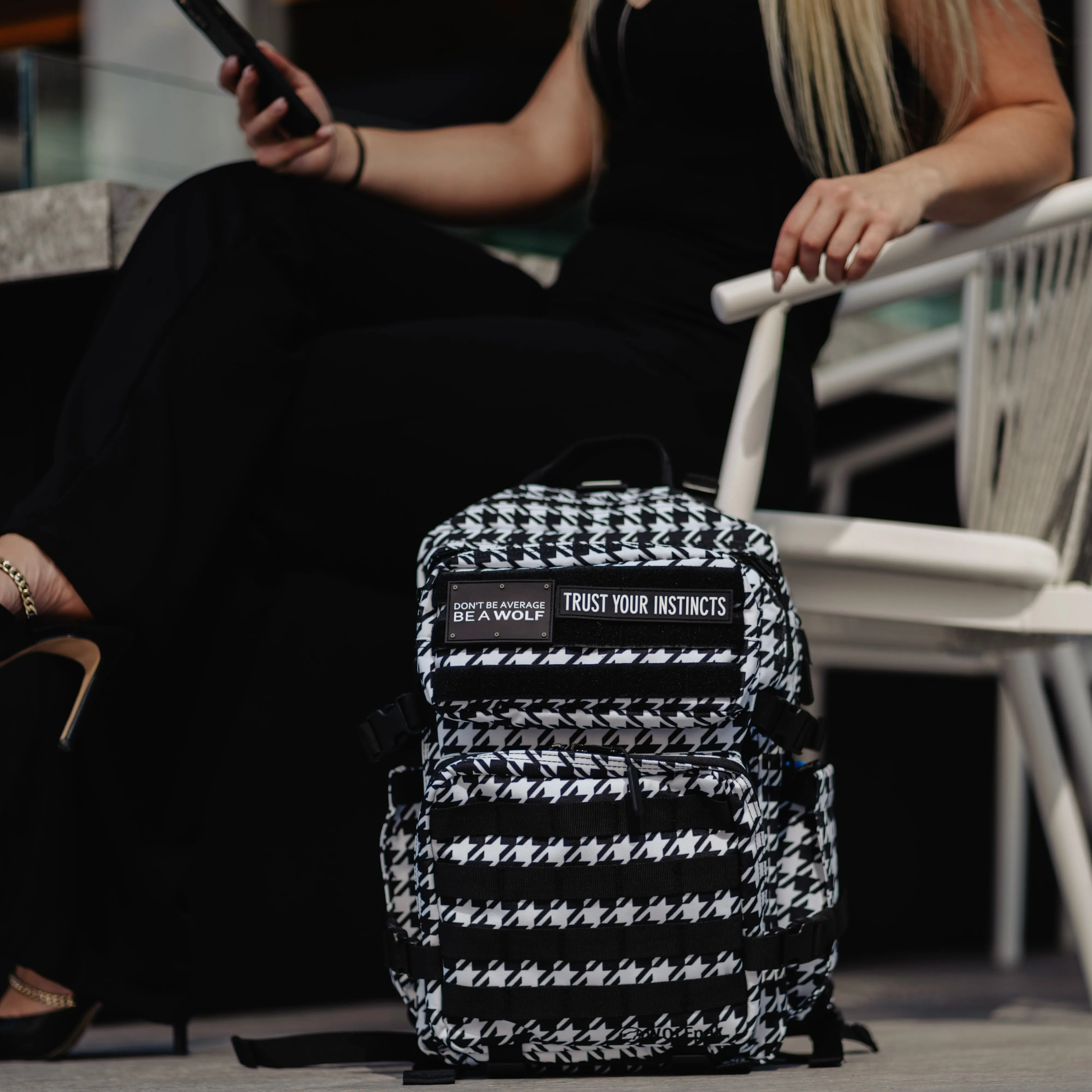 35L Backpack Houndstooth