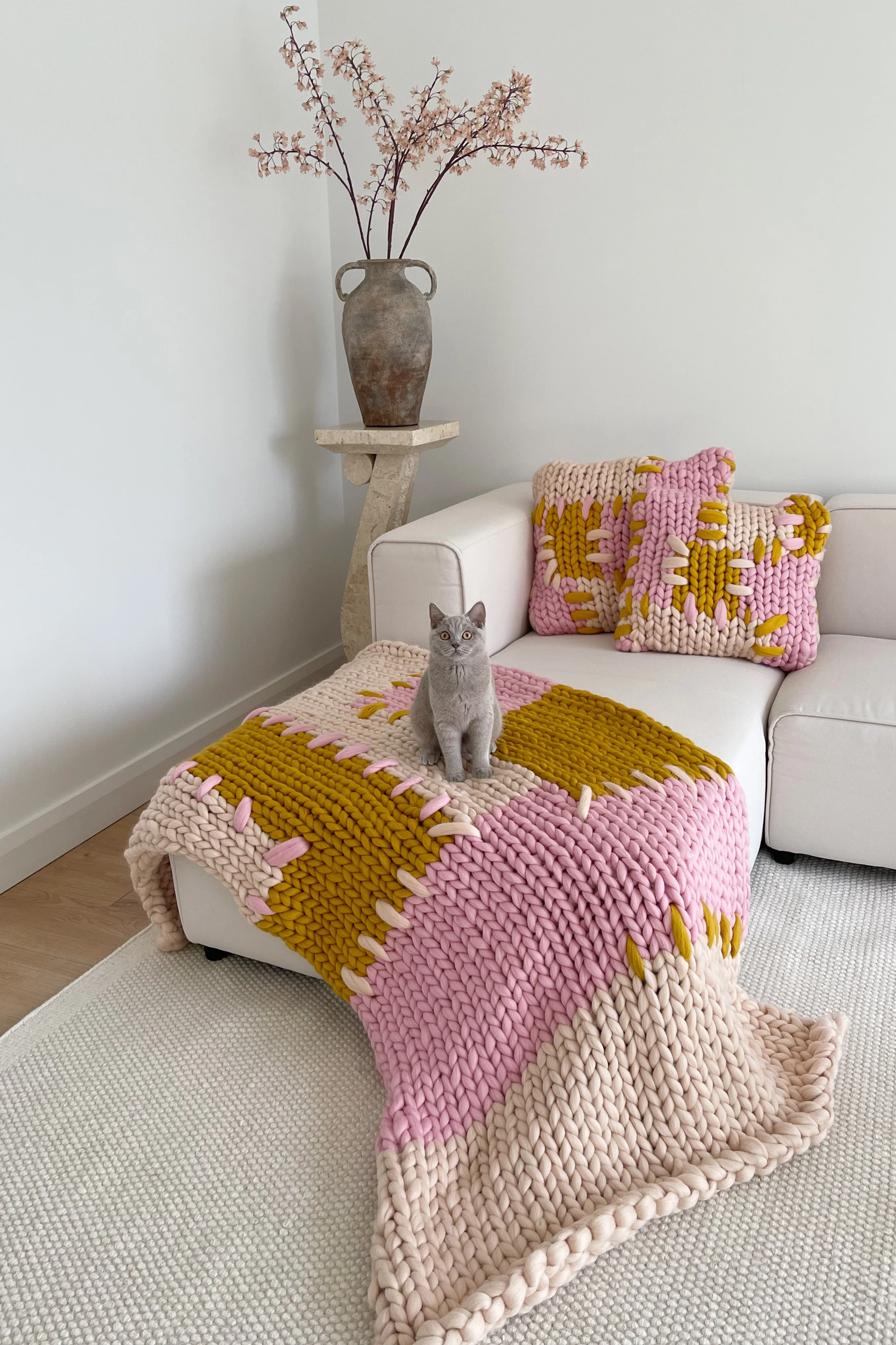 Bella Colossal Knit Blanket