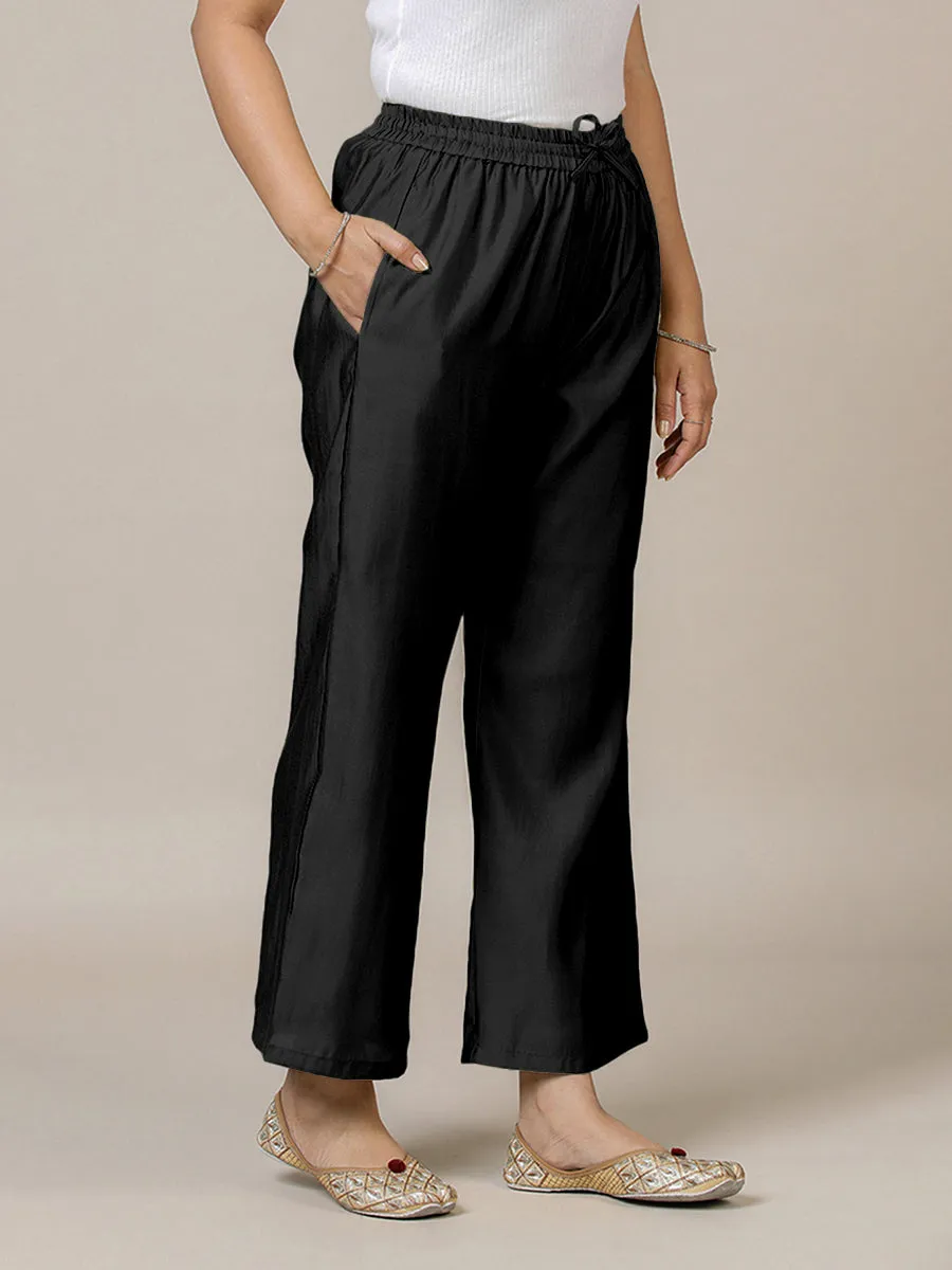 Fiza x Rozaana | Straight Pant in Raven Black