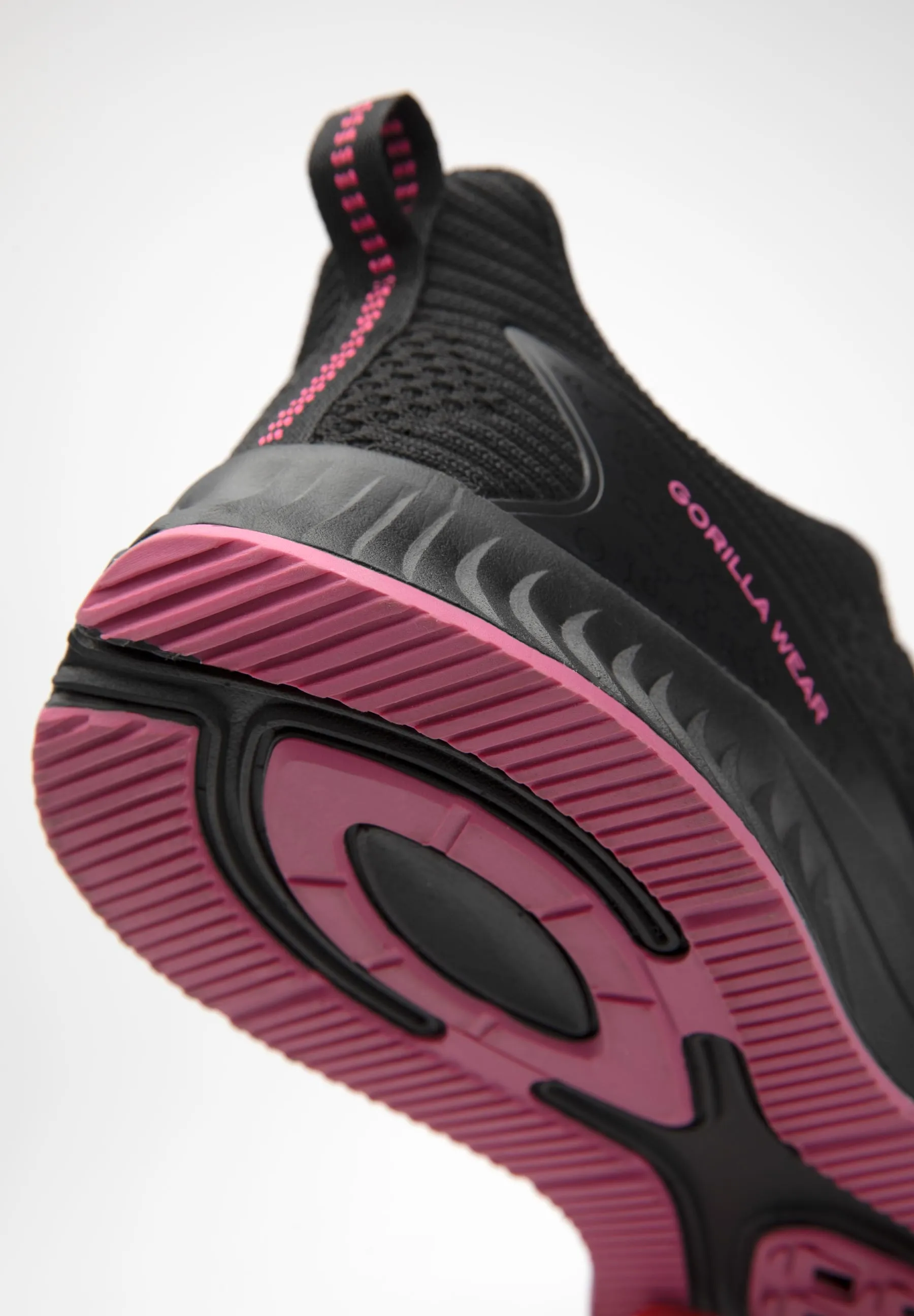 Milton Training Shoes - Black/Fuchsia