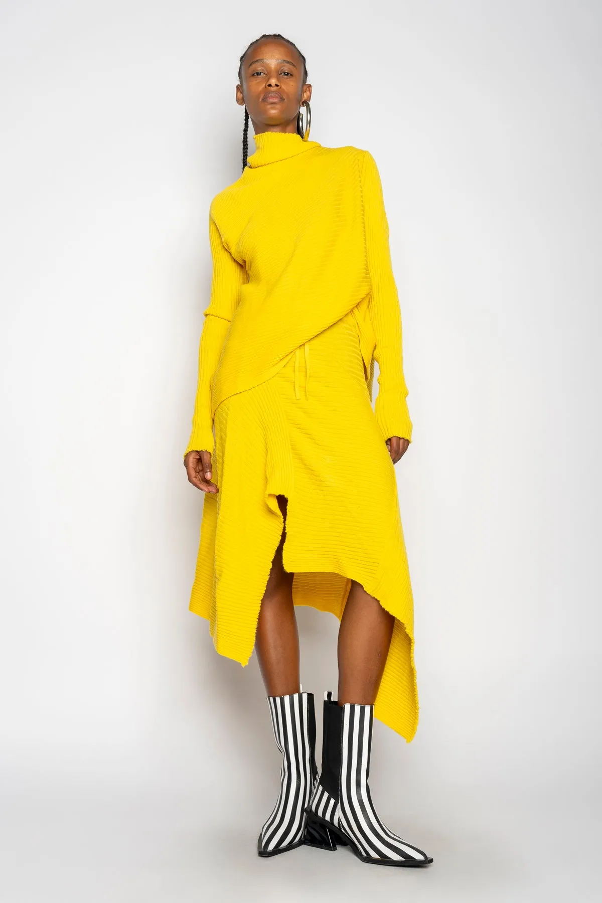 YELLOW DRAPED JUMPER IN MERINO KNIT